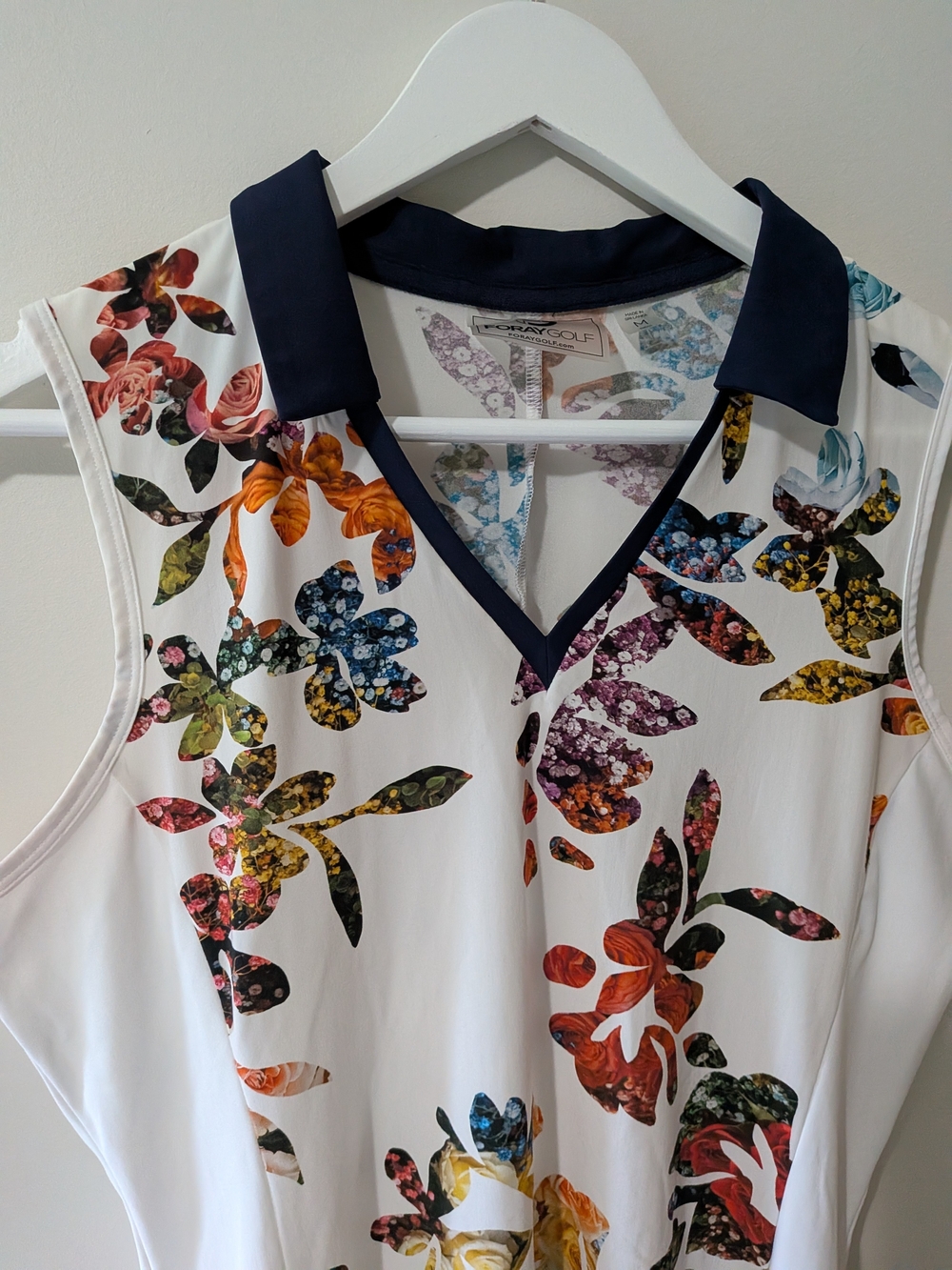 Sleeveless Floral Golf Dress with Navy Collar